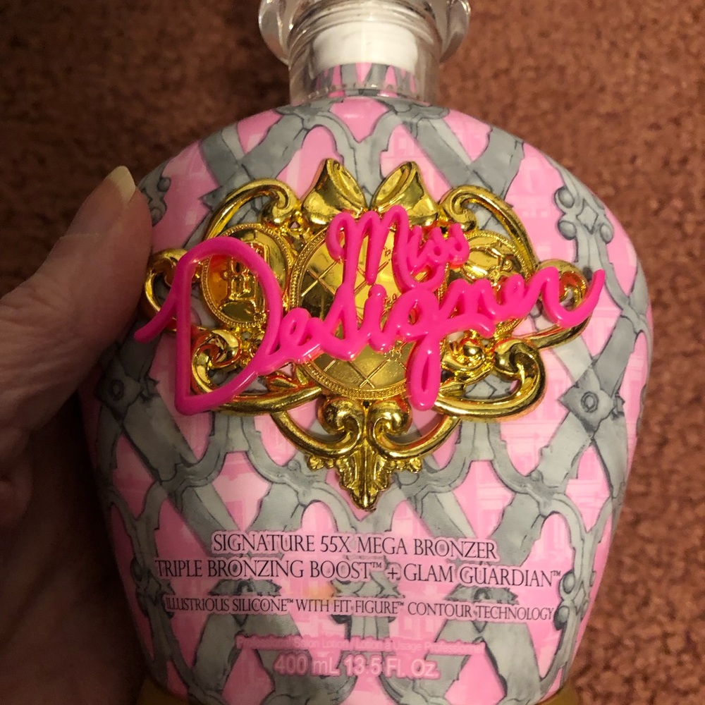 Miss Designer Signature 55X Mega Bronzer - Picture 3 of 5